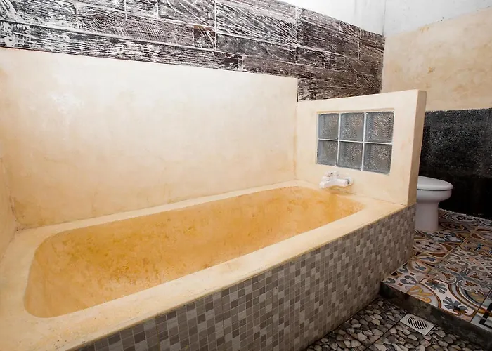 Nicely-decorated Compact With Plunge Pool Ubud