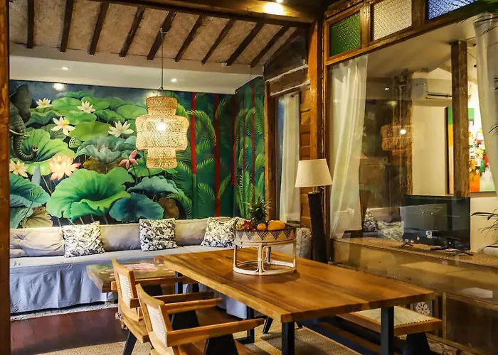 Nicely-decorated Compact With Plunge Pool * Ubud