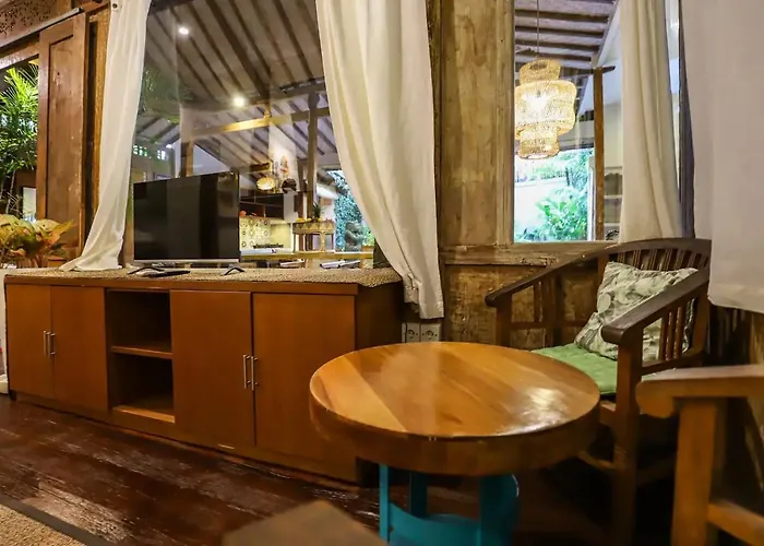 Villa Nicely-decorated Compact With Plunge Pool *